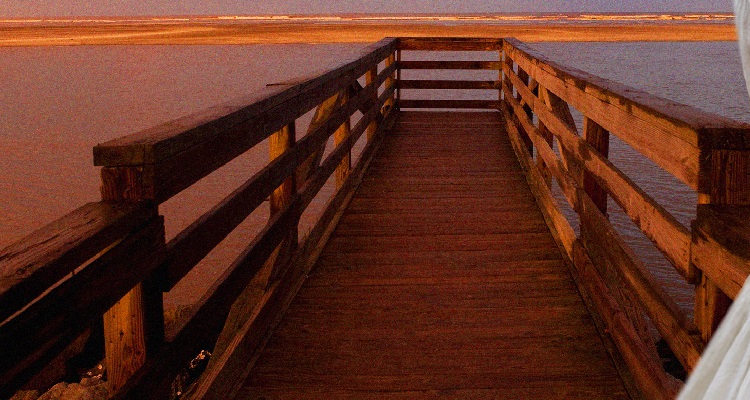 Woodsmall-As-Tide-Comes-In-750x400